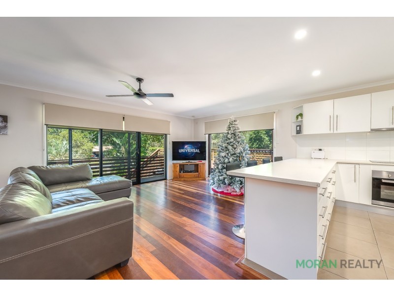 26 Macquarie Avenue, Molendinar QLD 4214