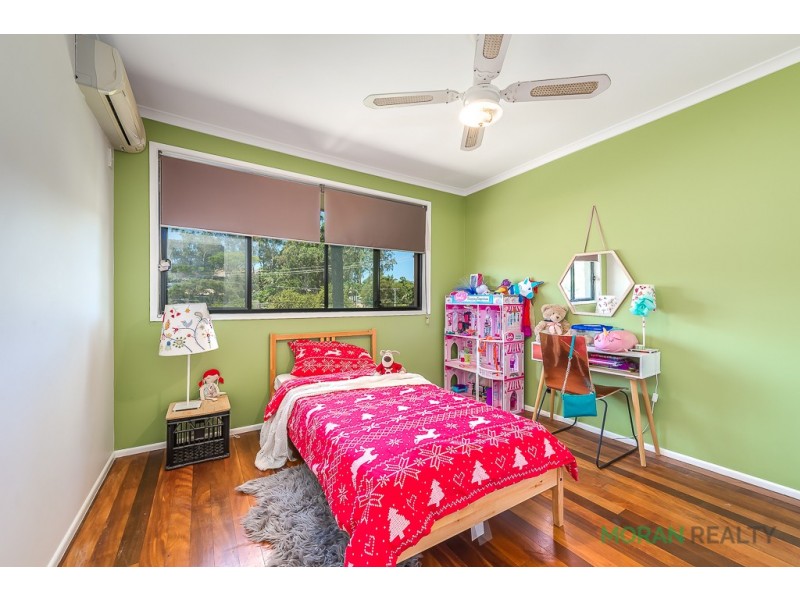 26 Macquarie Avenue, Molendinar QLD 4214