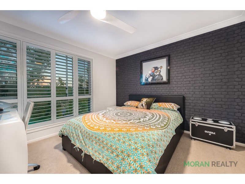 10 Leopard Tree Place, Molendinar QLD 4214
