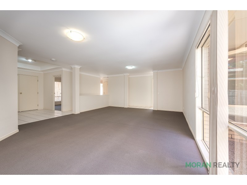 18 Watergum Parade, Molendinar QLD 4214