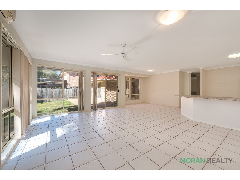 18 Watergum Parade, Molendinar QLD 4214