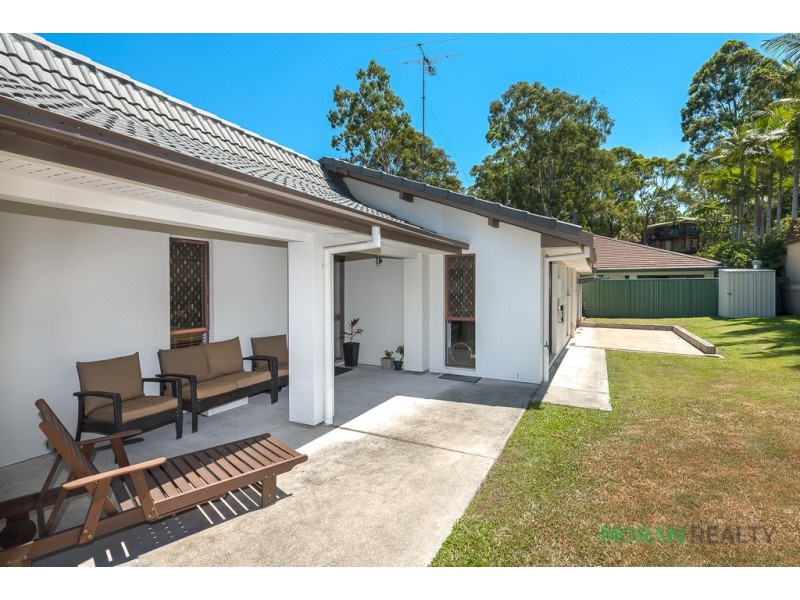 4 Dampier Court, Molendinar QLD 4214