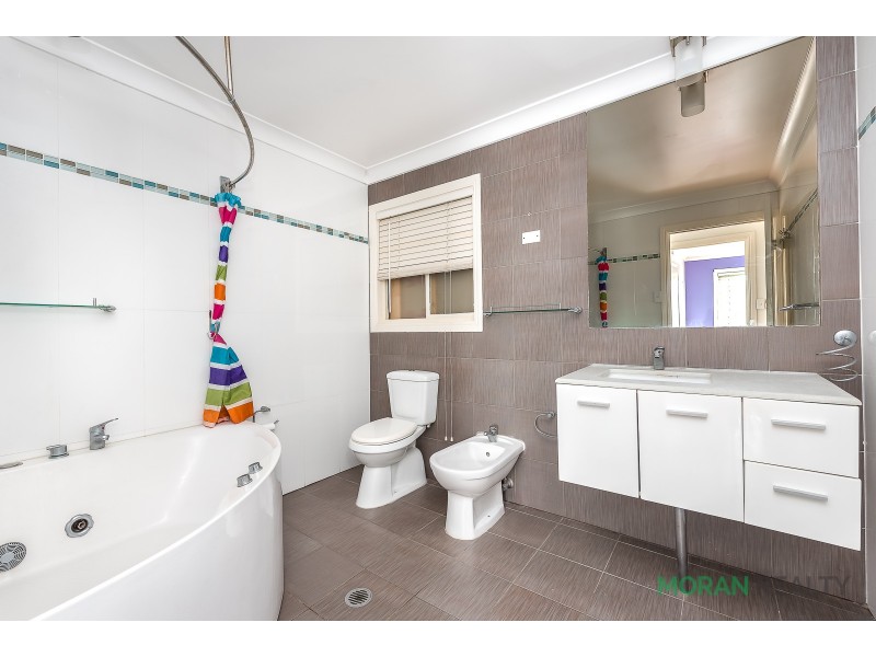 11 Gidgee Court, Molendinar QLD 4214