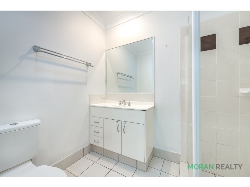 2/21 Hellman Street, Molendinar QLD 4214