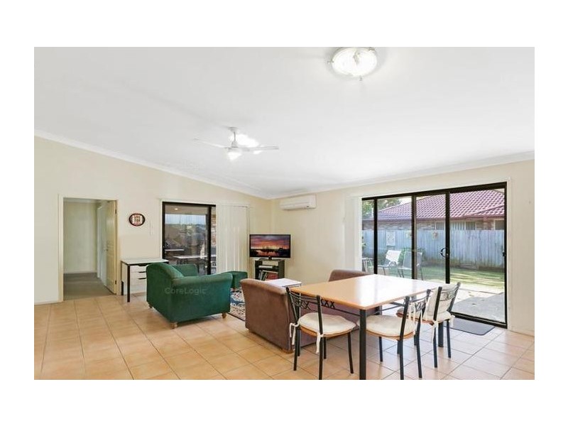 93 Crestwood Drive, Molendinar QLD 4214