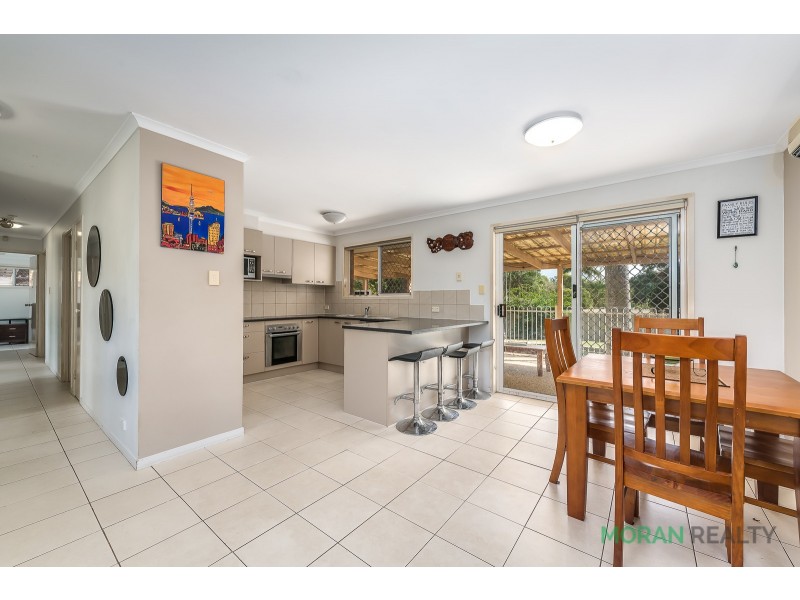 111 Macquarie Avenue, Molendinar QLD 4214