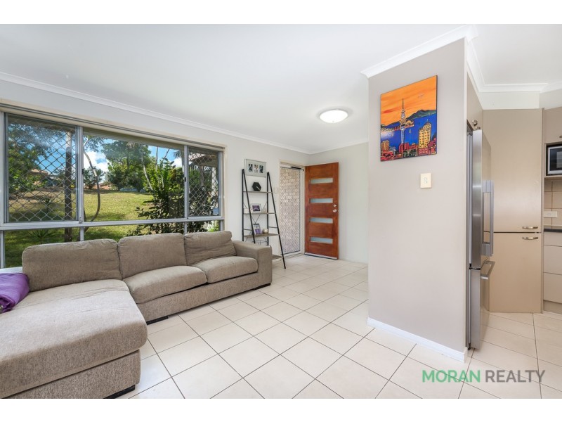 111 Macquarie Avenue, Molendinar QLD 4214