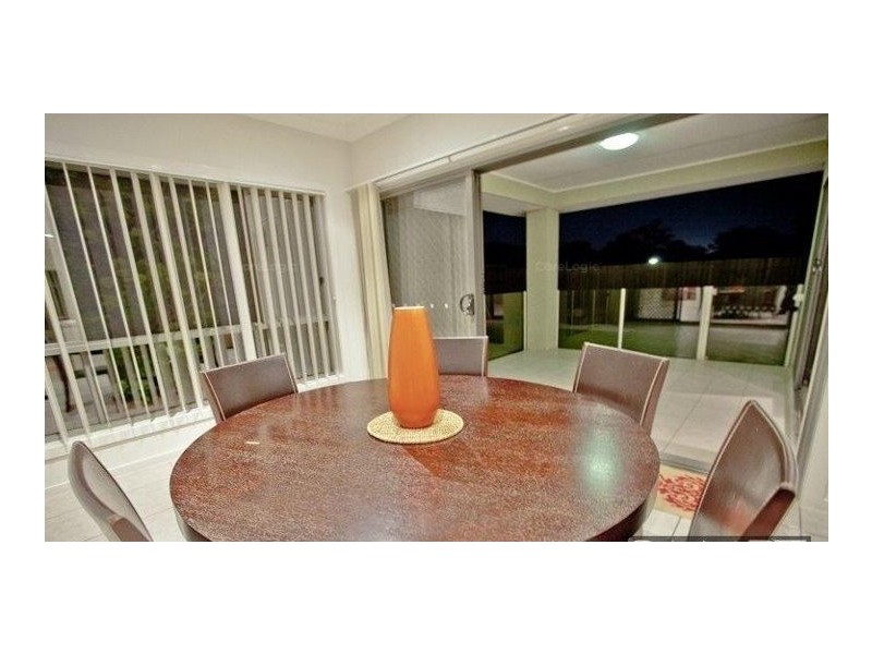 33 Highcrest Circuit, Molendinar QLD 4214