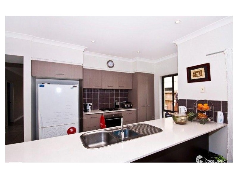 26 Lockwood Place, Molendinar QLD 4214