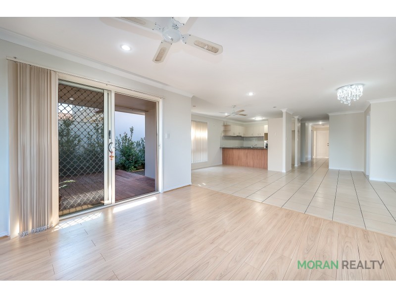 50 Tee Trees Boulevard, Arundel QLD 4214