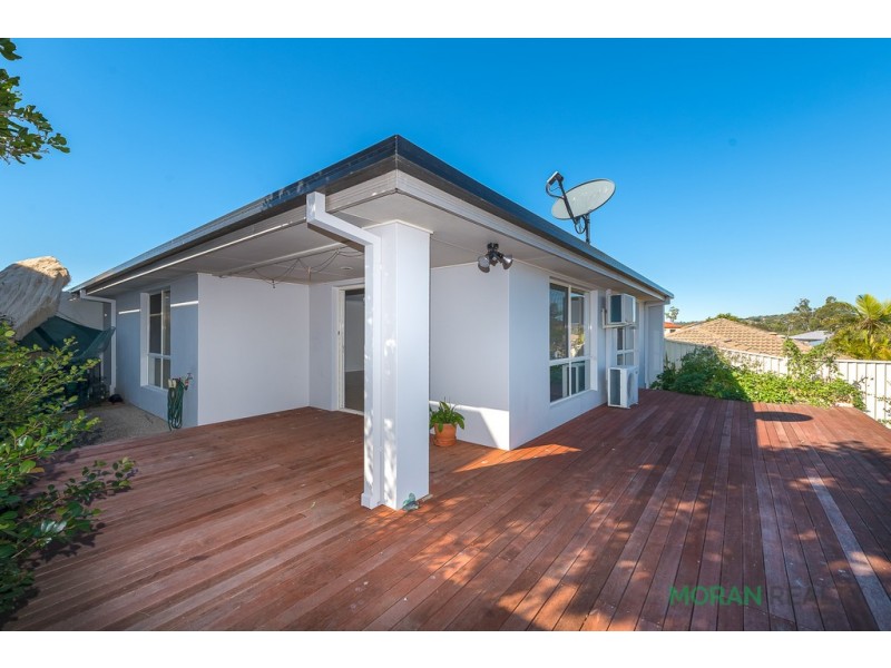 50 Tee Trees Boulevard, Arundel QLD 4214