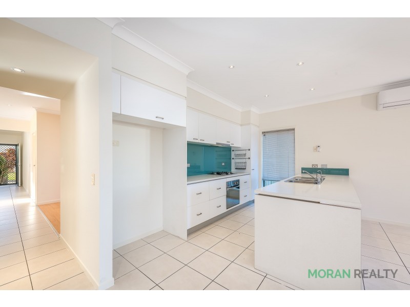 25 Highcrest Circuit, Molendinar QLD 4214