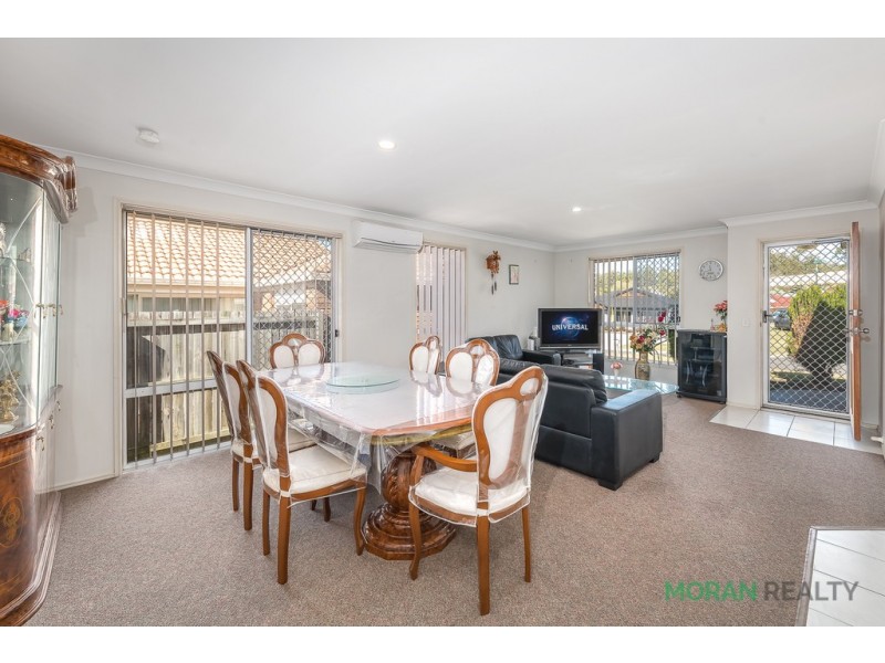 19 Fairweather Drive, Parkwood QLD 4214