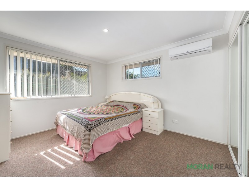 19 Fairweather Drive, Parkwood QLD 4214