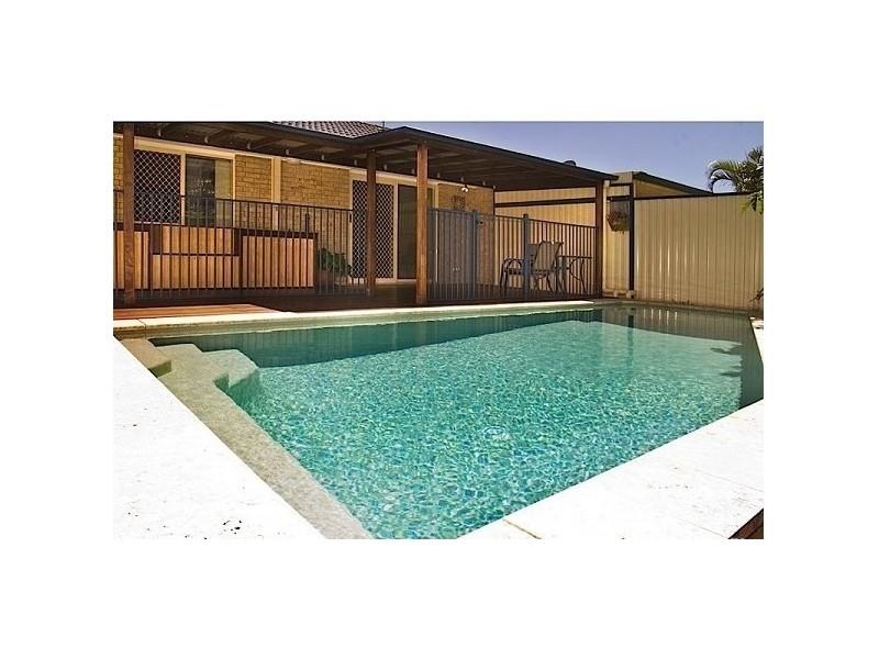 2/64 McMillan Street, Labrador QLD 4215