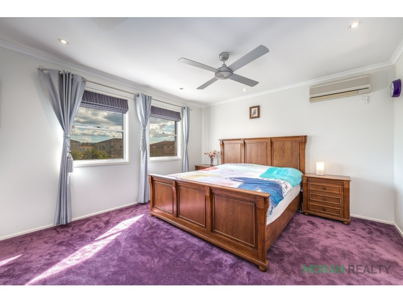 10 Arbuthnot Parade, Benowa Waters QLD 4217