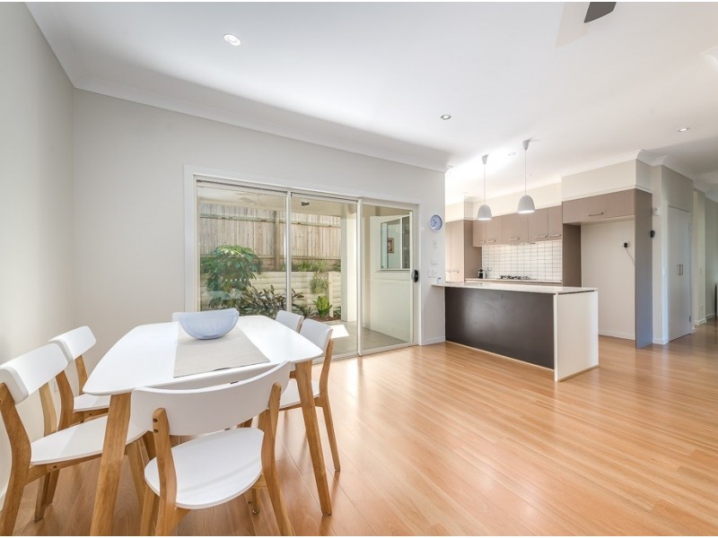 32 Highcrest Circuit, Molendinar QLD 4214