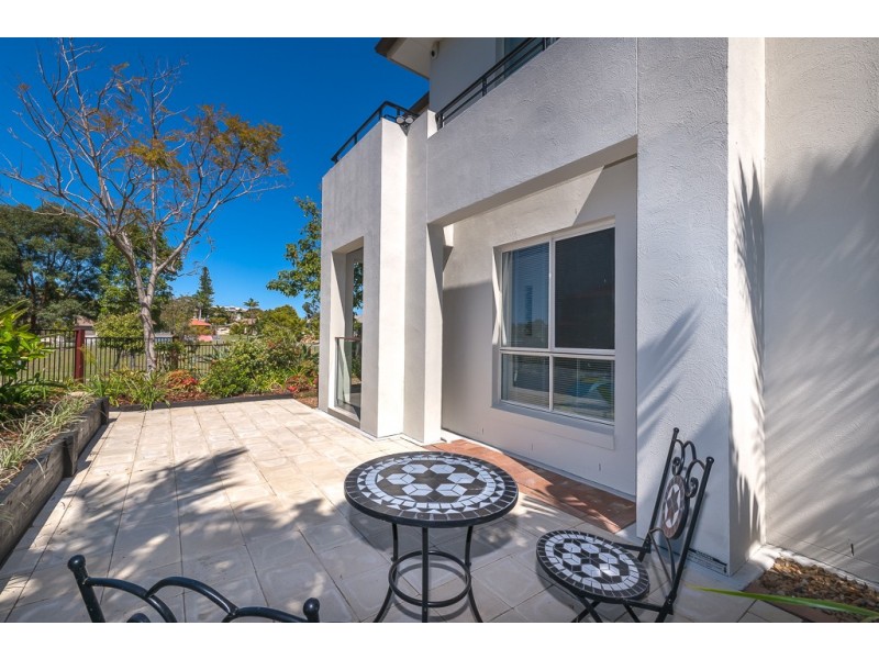 32 Highcrest Circuit, Molendinar QLD 4214
