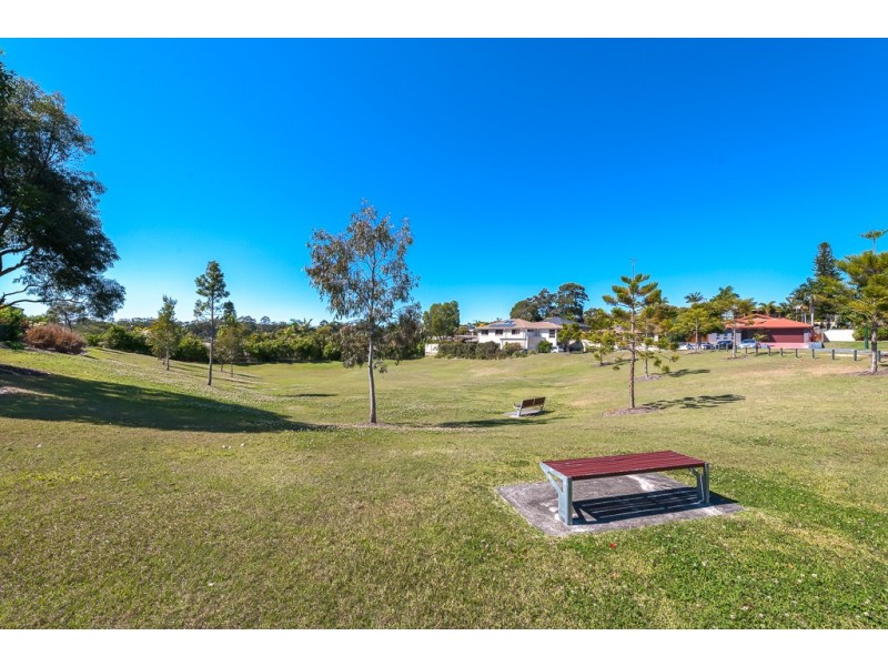 32 Highcrest Circuit, Molendinar QLD 4214