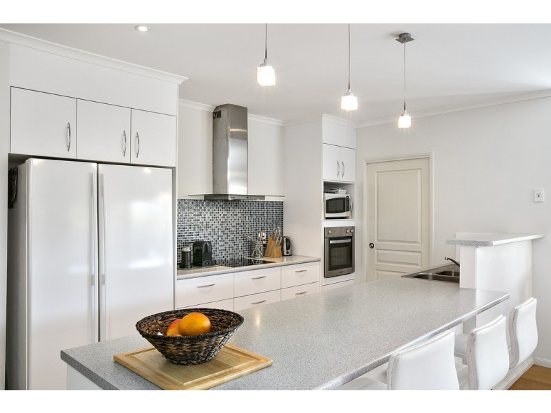 35 Casuarina Drive, Molendinar QLD 4214