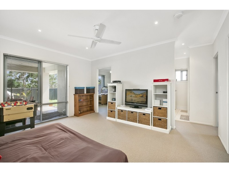 35 Casuarina Drive, Molendinar QLD 4214