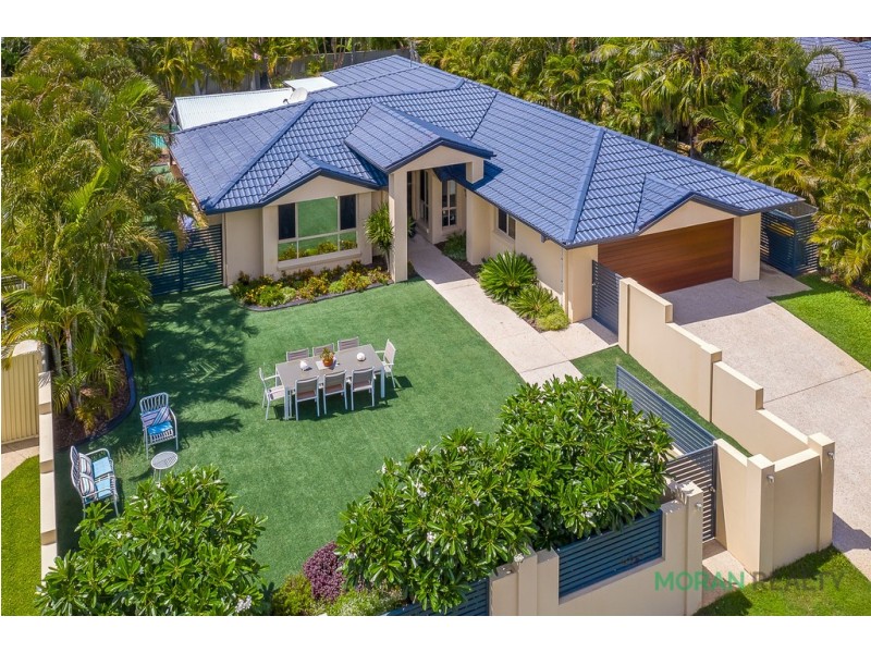 40 Desert Falls Crescent, Parkwood QLD 4214