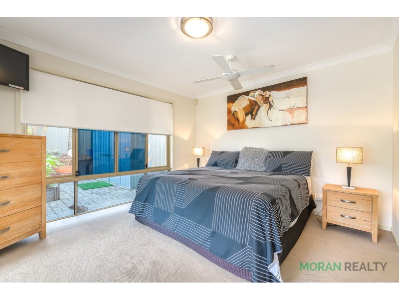 40 Desert Falls Crescent, Parkwood QLD 4214