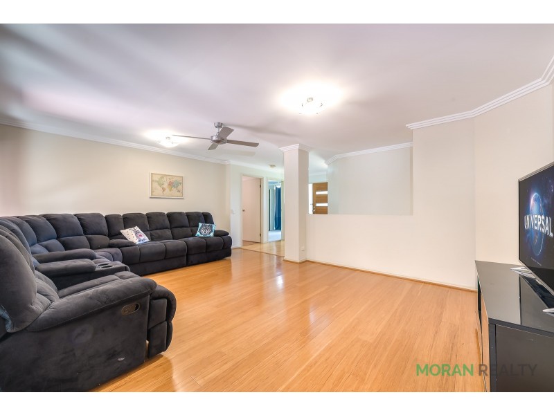 8 Lakewood Court, Parkwood QLD 4214