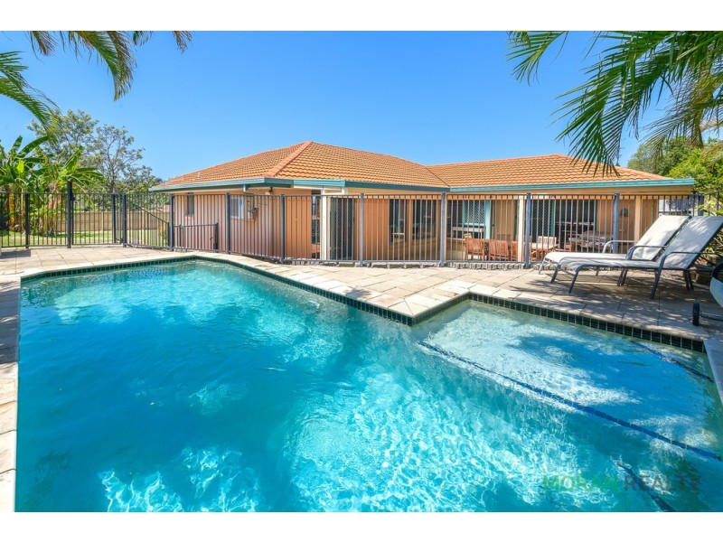 8 Lakewood Court, Parkwood QLD 4214