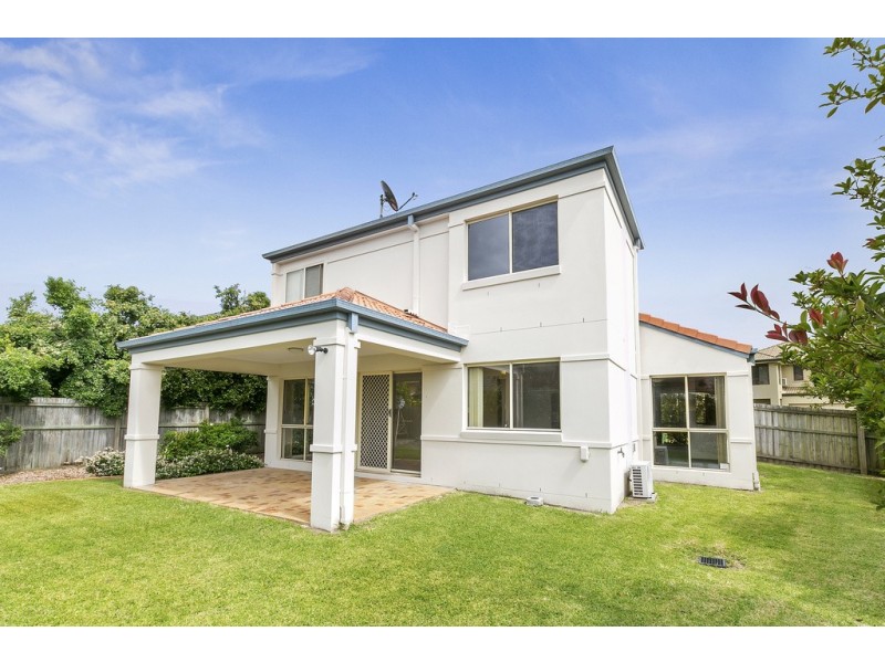 10 RIMU PLACE, Molendinar QLD 4214