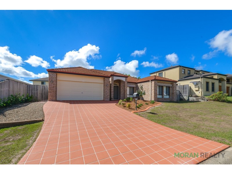 18 Bergamo Drive, Varsity Lakes QLD 4227