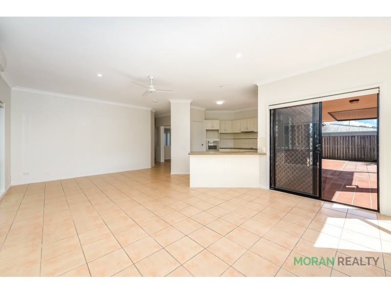 18 Bergamo Drive, Varsity Lakes QLD 4227