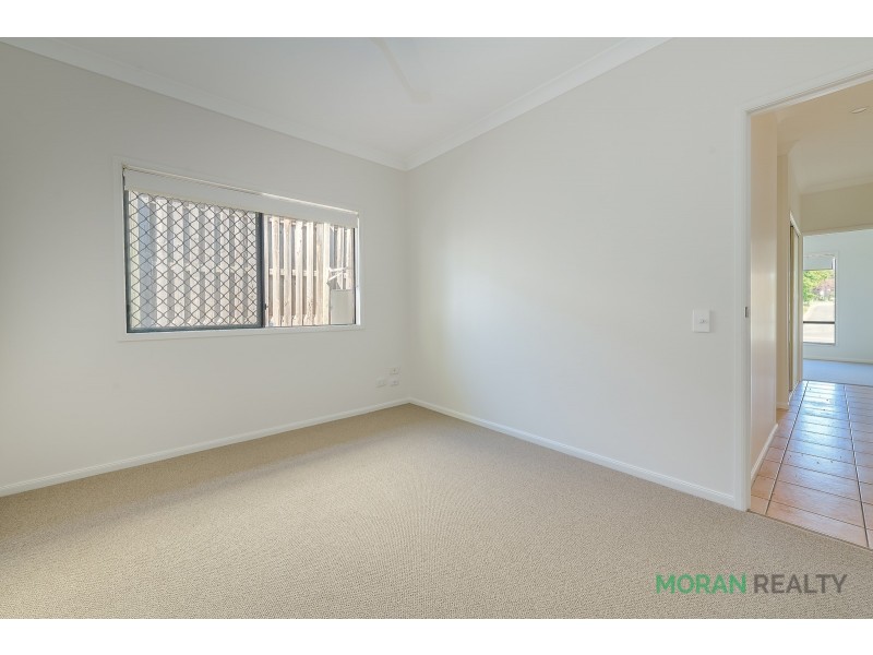 18 Bergamo Drive, Varsity Lakes QLD 4227