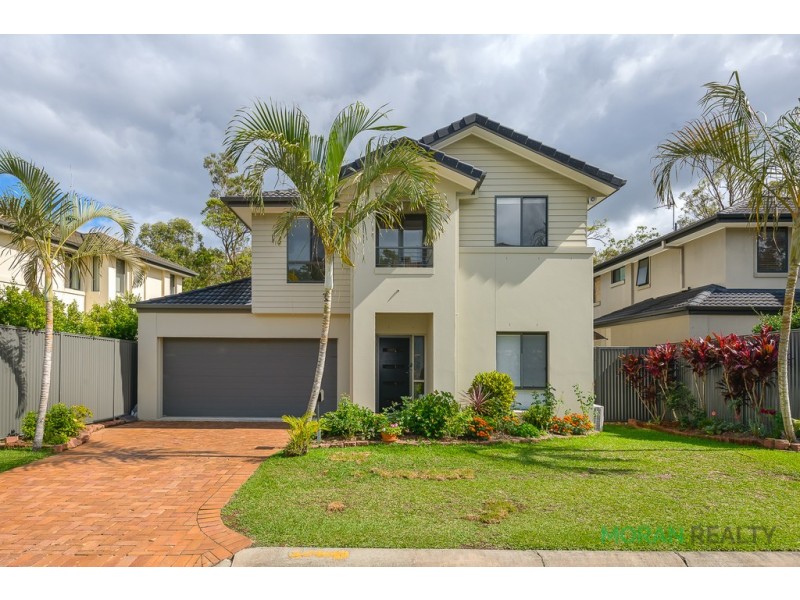 18 Lockwood Place, Molendinar QLD 4214