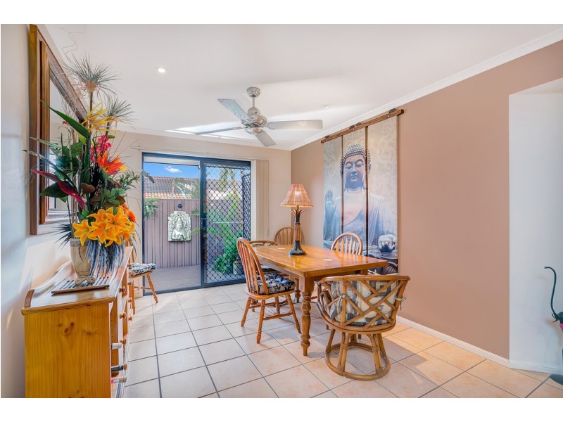 30 Dellwood Circuit, Molendinar QLD 4214