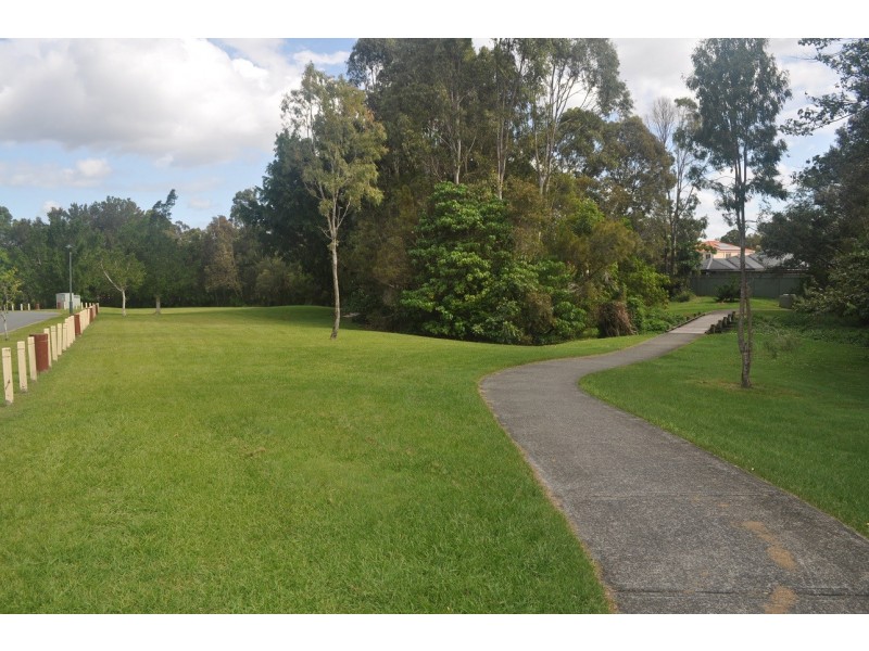 26 Lillywood Circuit, Molendinar QLD 4214