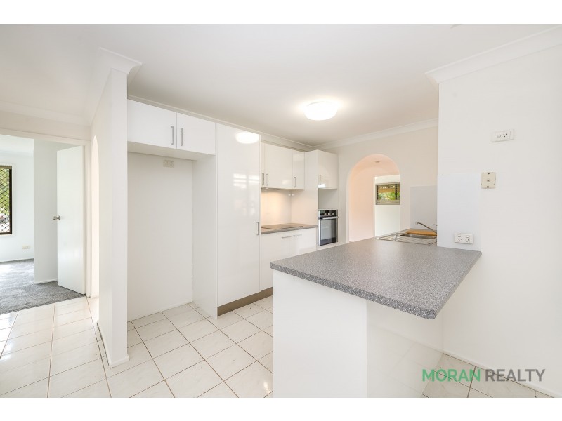 2 Parasol Street, Ashmore QLD 4214