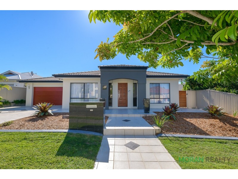 116 Crestwood Drive, Molendinar QLD 4214