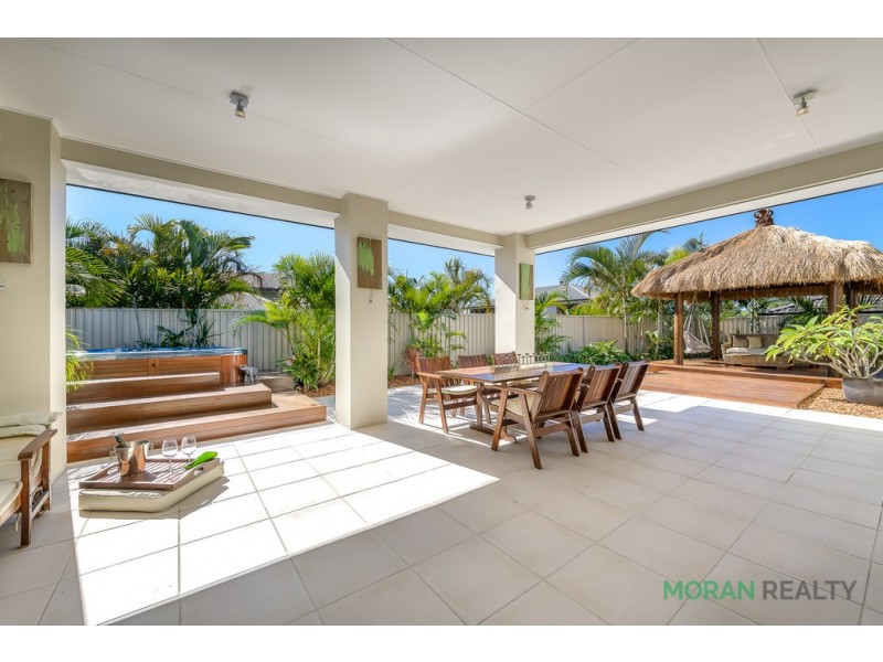 116 Crestwood Drive, Molendinar QLD 4214