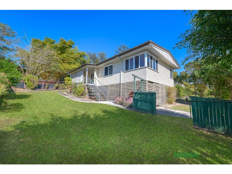 4 West Street, Nerang QLD 4211