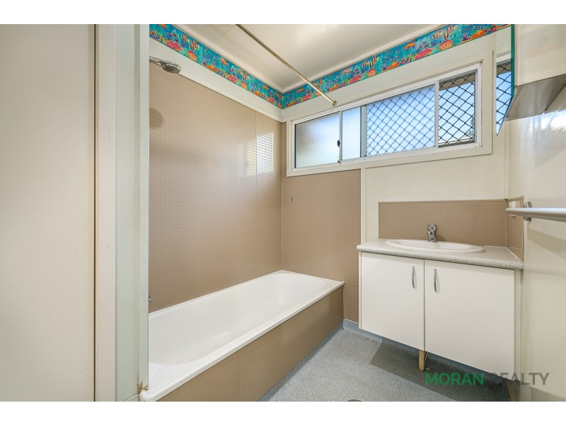 4 West Street, Nerang QLD 4211