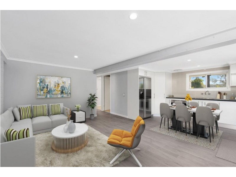 4 Lachlan Avenue, Molendinar QLD 4214