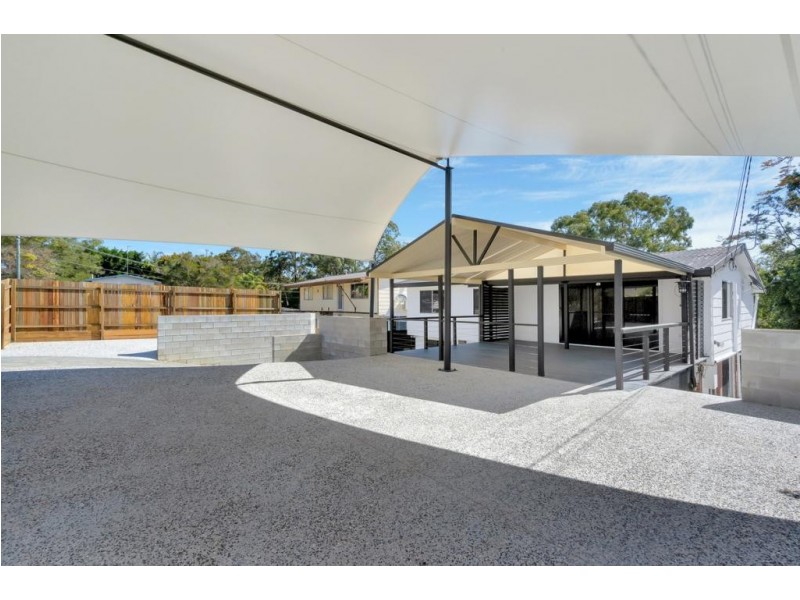 4 Lachlan Avenue, Molendinar QLD 4214