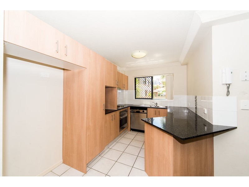 15/46 Lenneberg Street, Southport QLD 4215