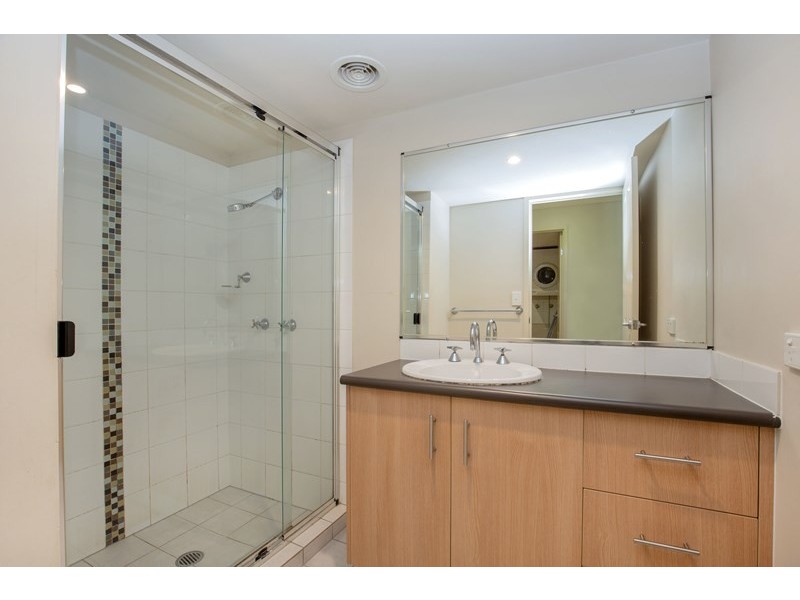 15/46 Lenneberg Street, Southport QLD 4215