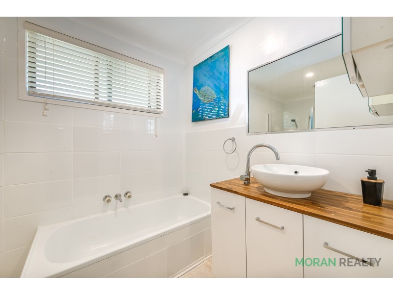 12 Bass Avenue, Molendinar QLD 4214