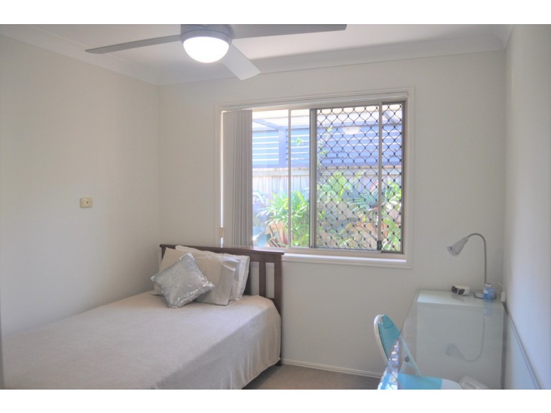 2/6 Marybeth Crescent, Molendinar QLD 4214