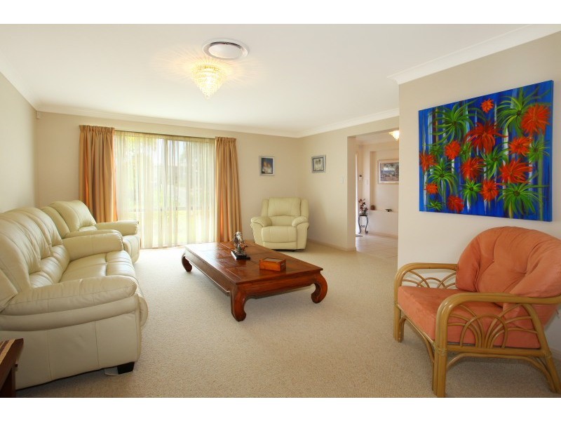 37 Highcrest Circuit, Molendinar QLD 4214