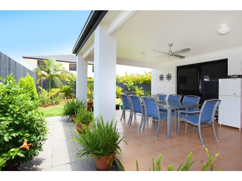 37 Highcrest Circuit, Molendinar QLD 4214