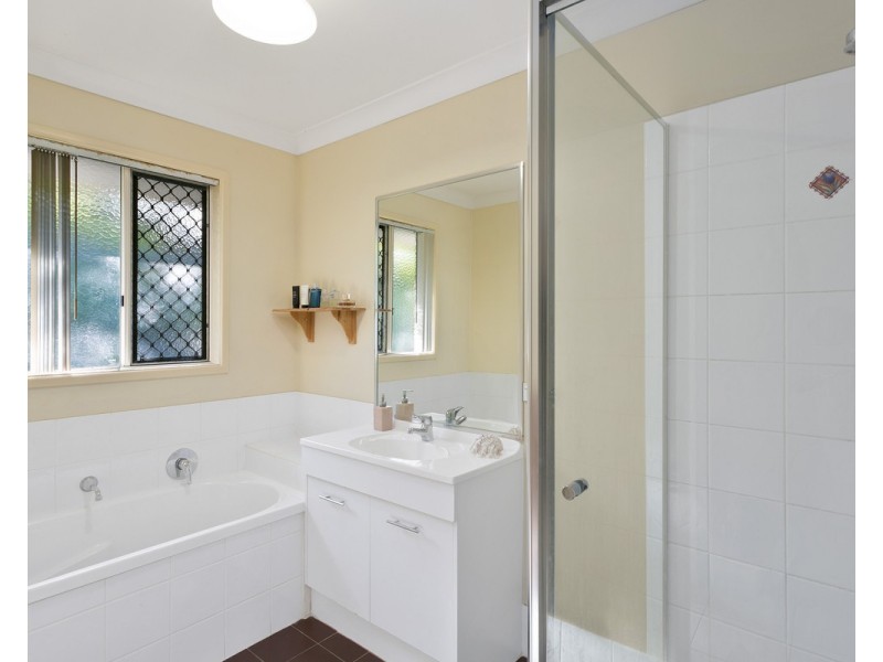 18 Breakspear Road, Molendinar QLD 4214